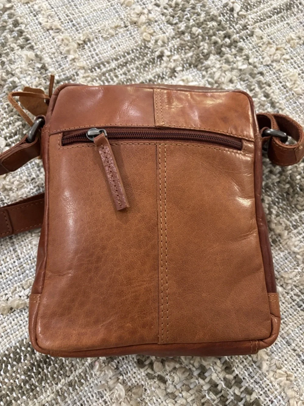 Spikes &‎ Sparrow Saddle Brown Leather Crossbody Bag NWOT Unisex